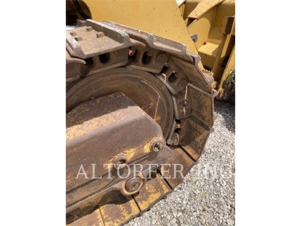 CAT 953D Crawler loaders