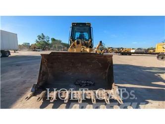 CAT 963 Crawler loaders