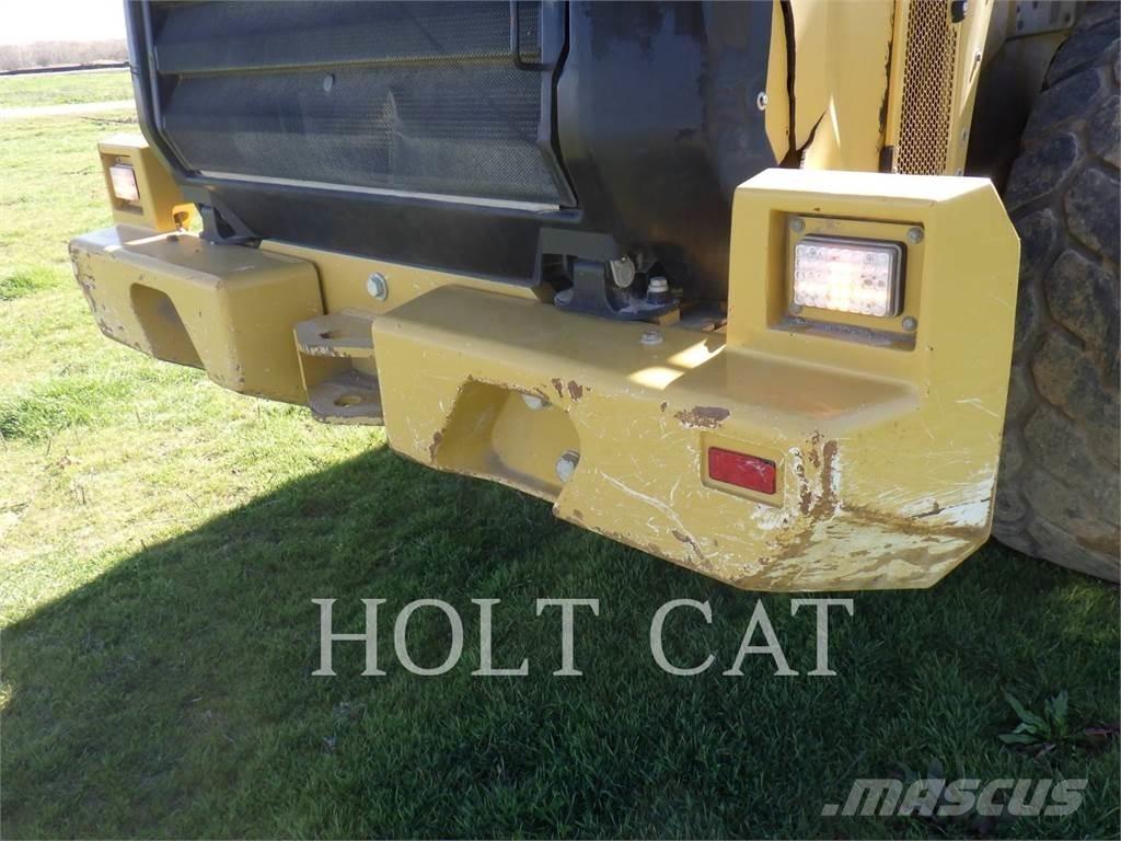 CAT 966M Wheel loaders