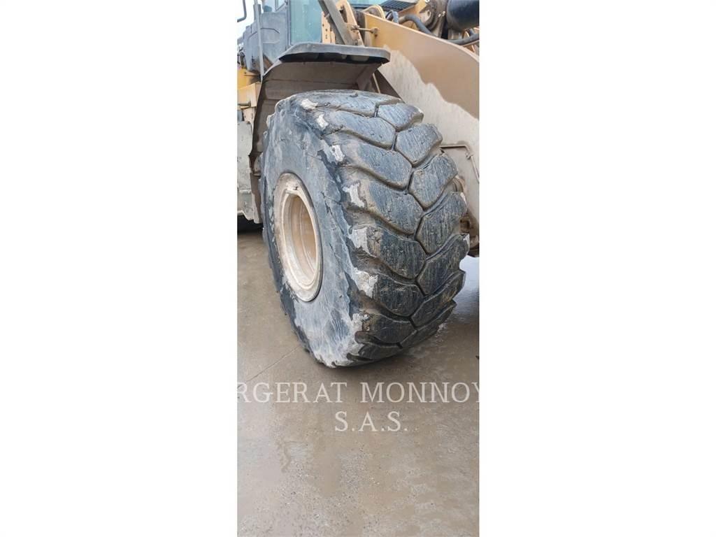 CAT 972M Wheel loaders