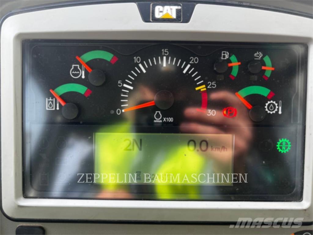 CAT 972M Wheel loaders