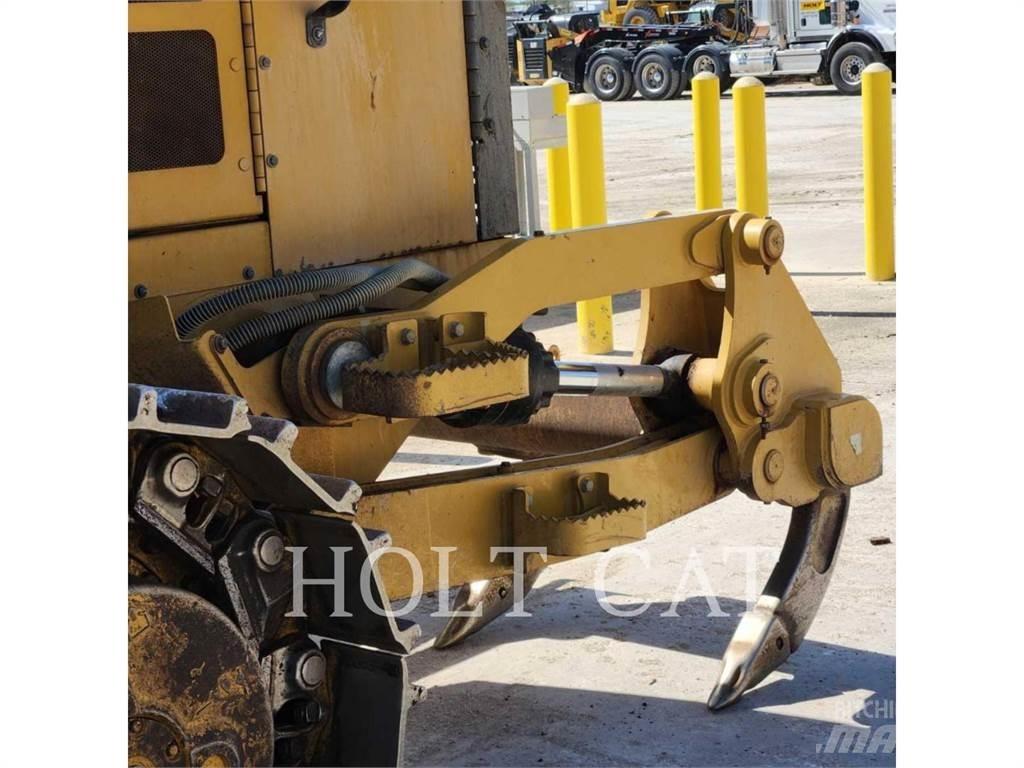 CAT 973K Crawler loaders