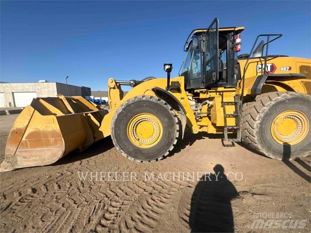CAT 982 Wheel loaders