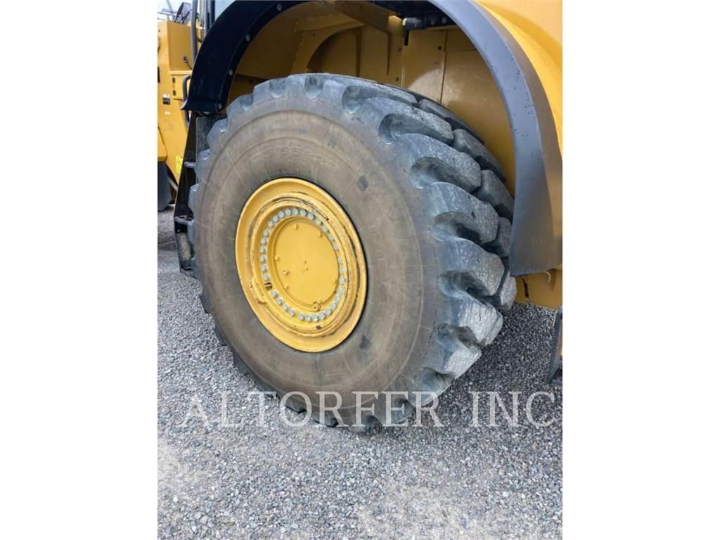 CAT 982M Wheel loaders