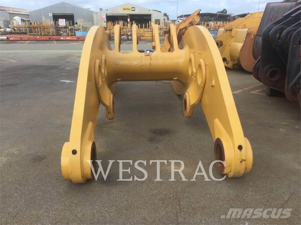 CAT 993K Articulated boom lifts