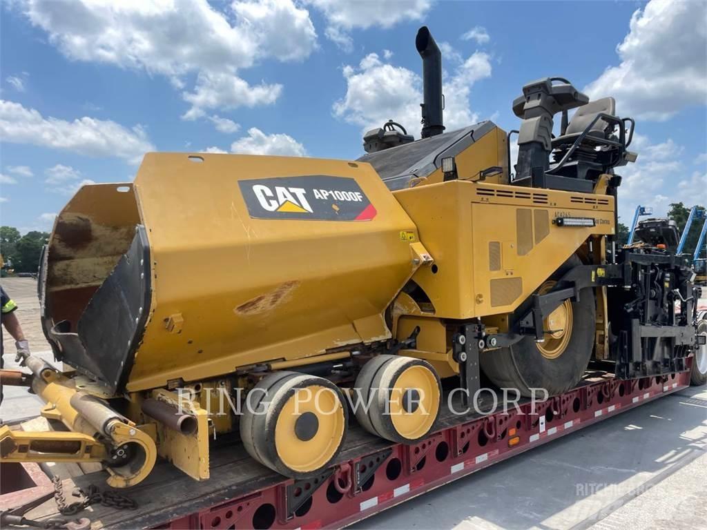 CAT AP1000F Asphalt recyclers