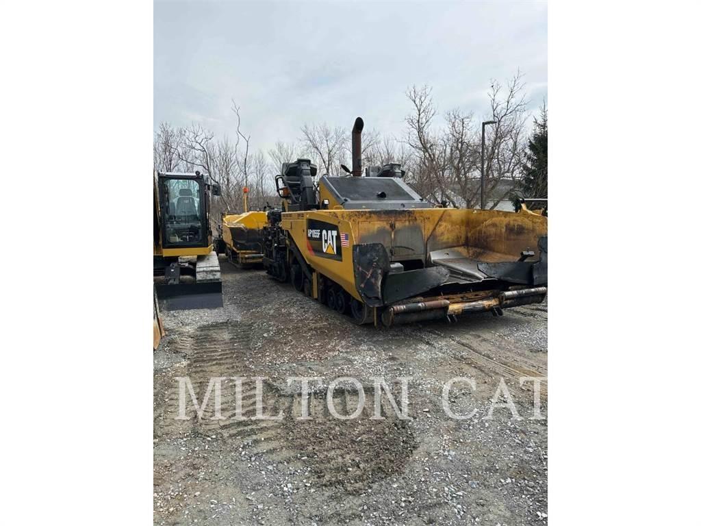 CAT AP1055F Asphalt pavers