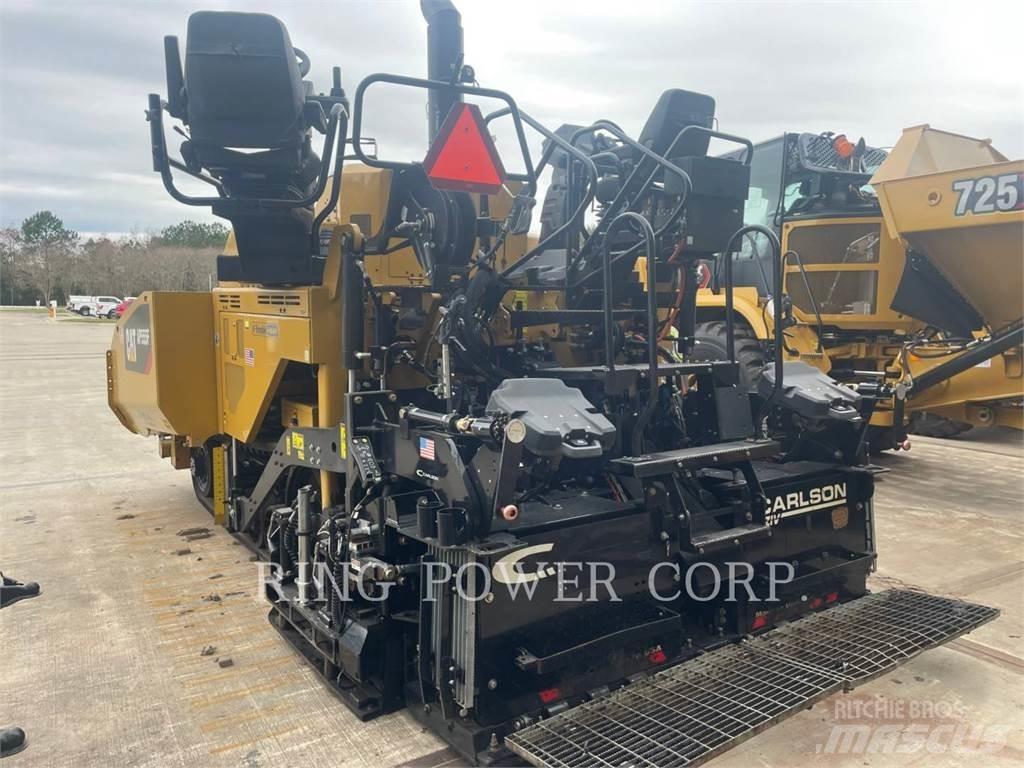 CAT AP555F Asphalt recyclers