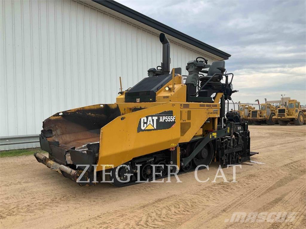 CAT AP555F Asphalt pavers