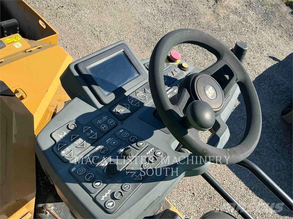 CAT AP555F Asphalt pavers