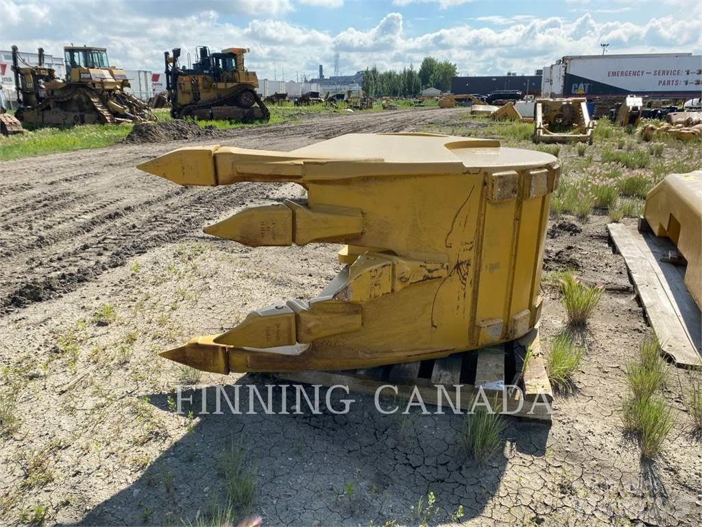 CAT ATTACHMENTS 390F Buckets