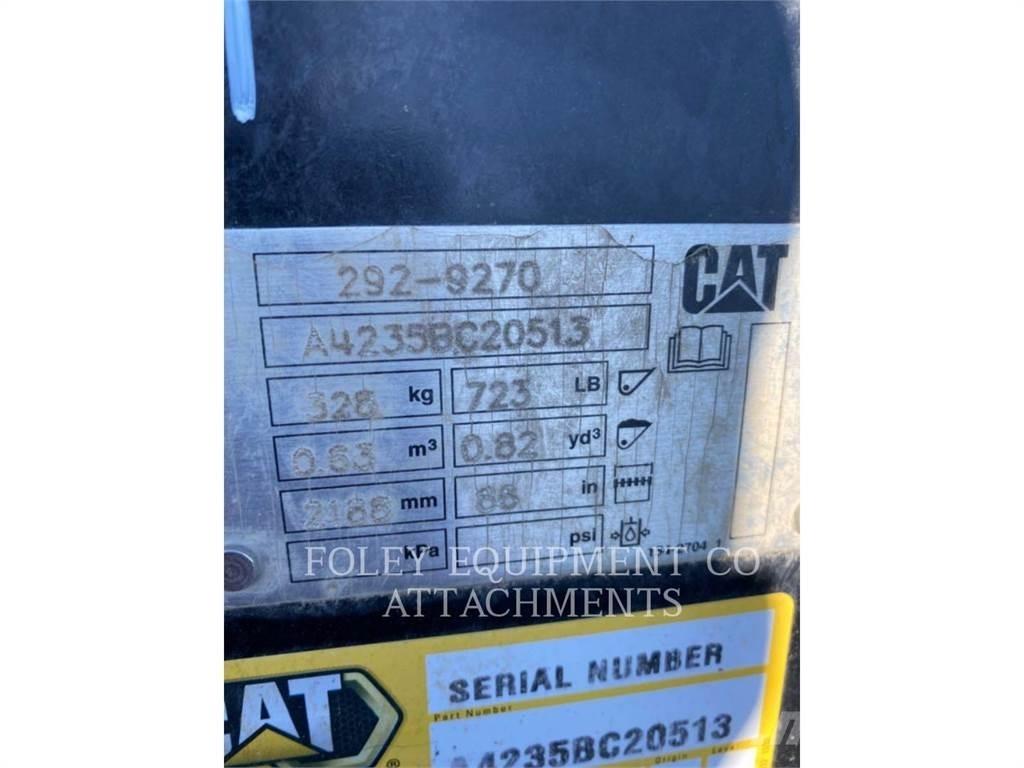 CAT BKSSLGP86S Skid steer loaders