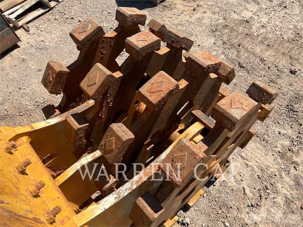 CAT CB WHEEL 36 Construction - Others
