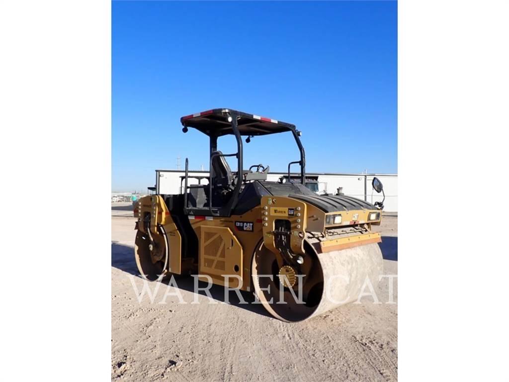 CAT CB10 Asphalt pavers