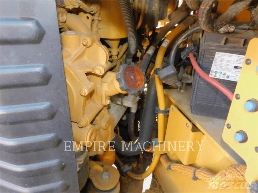 CAT CB10 Twin drum rollers