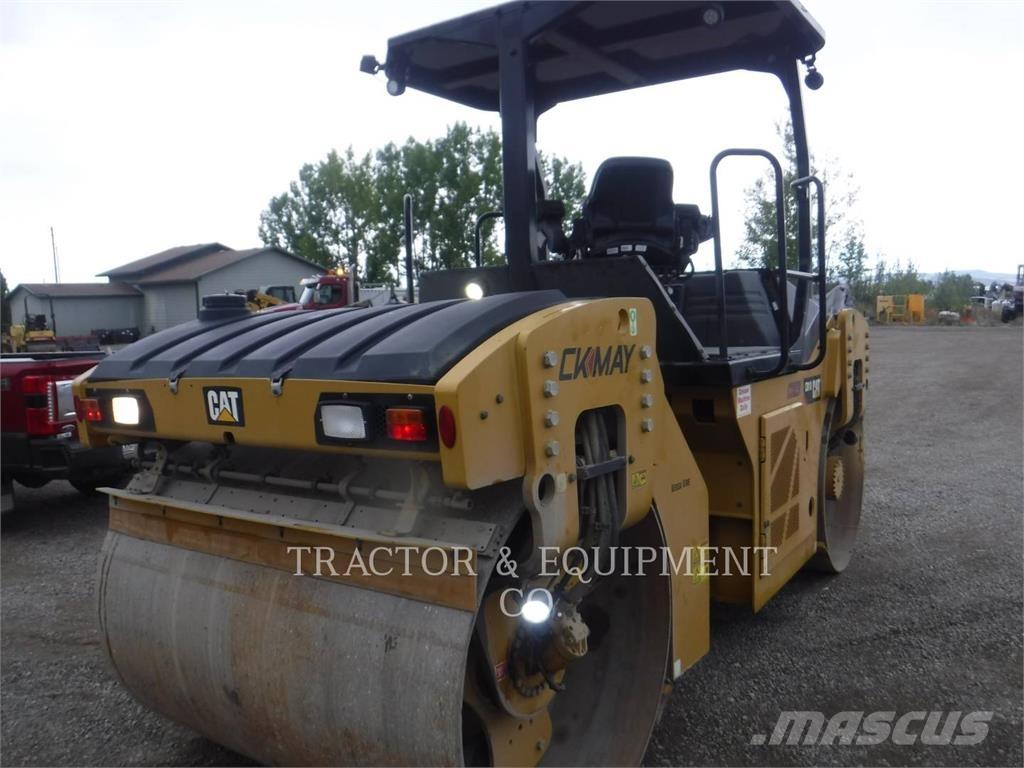 CAT CB10 Asphalt pavers