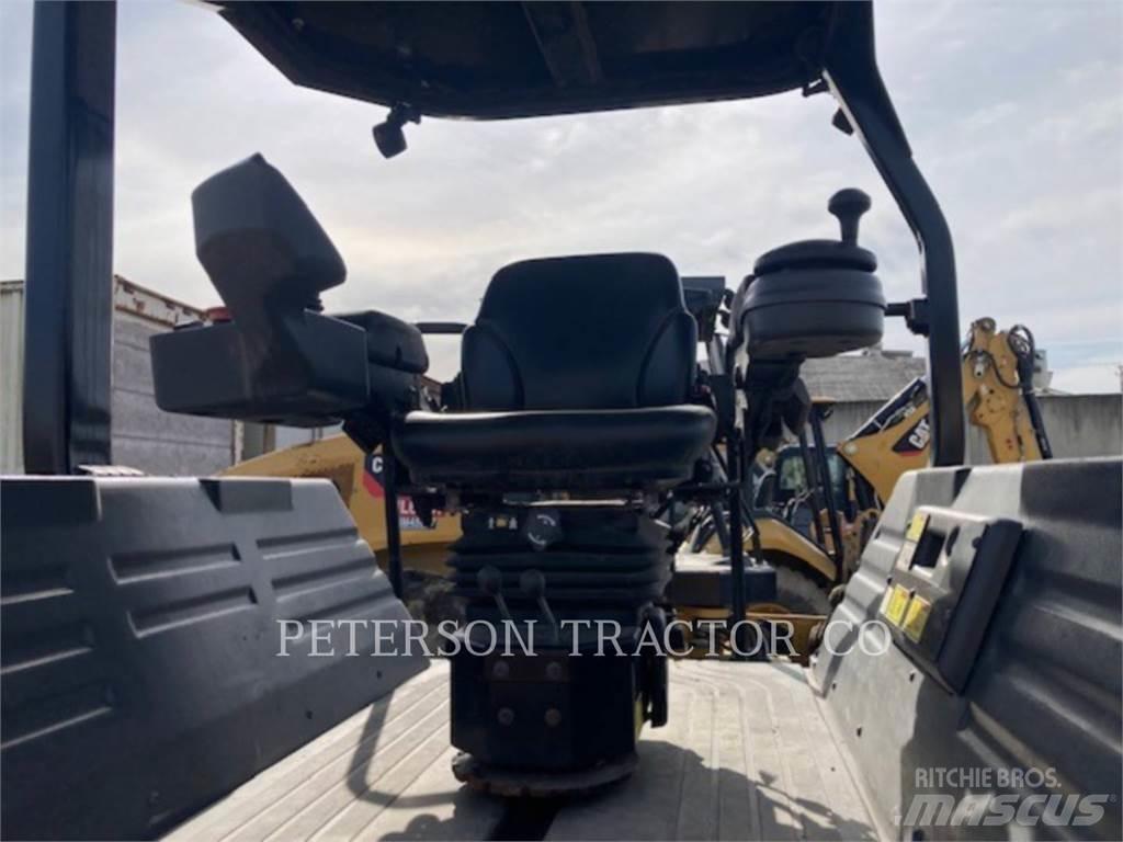 CAT CB13 Twin drum rollers