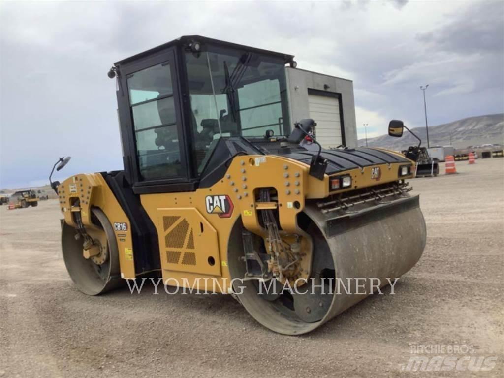 CAT CB16 Bitumen sprayers