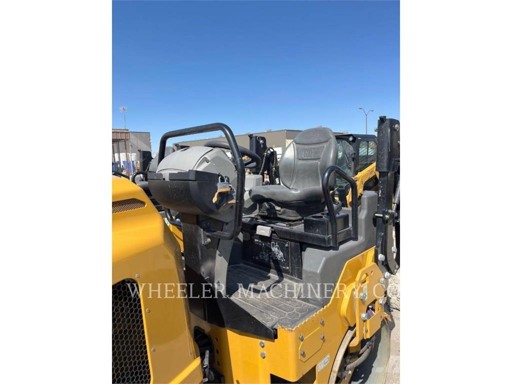 CAT CB2.5 GC Twin drum rollers