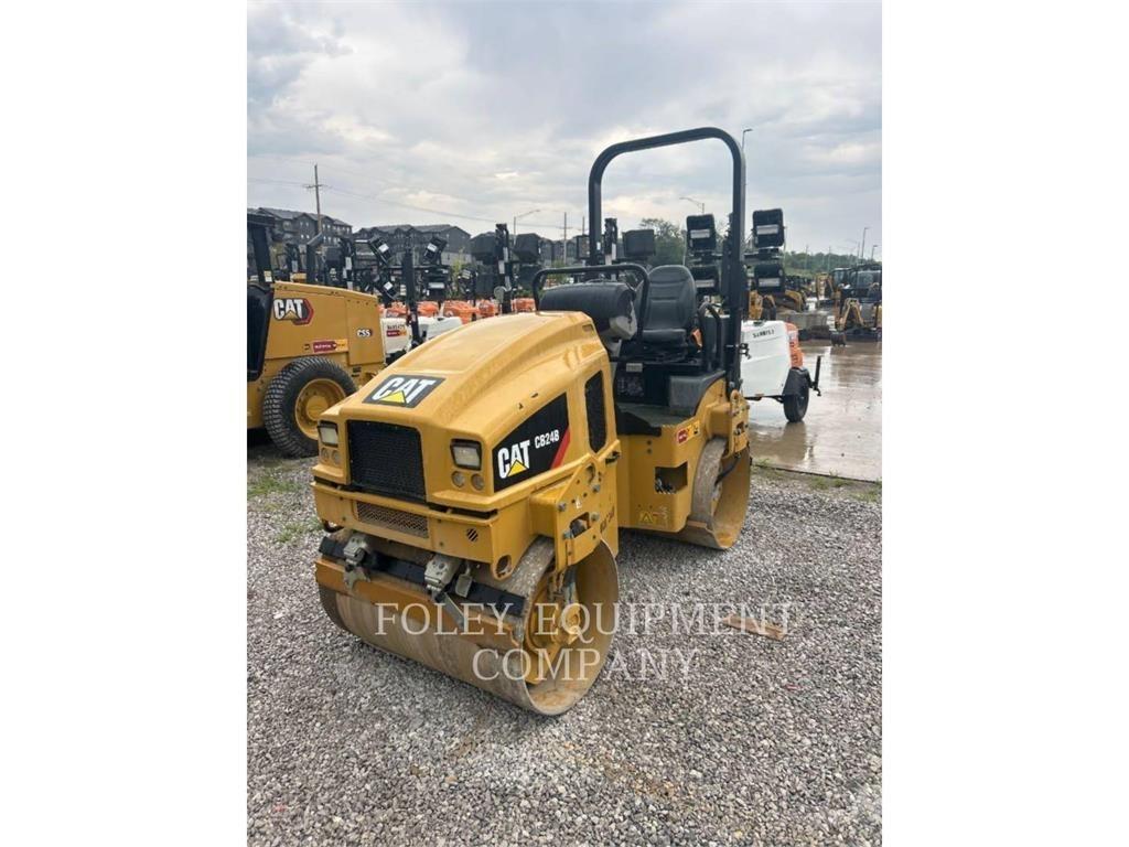 CAT CB24B Soil compactors