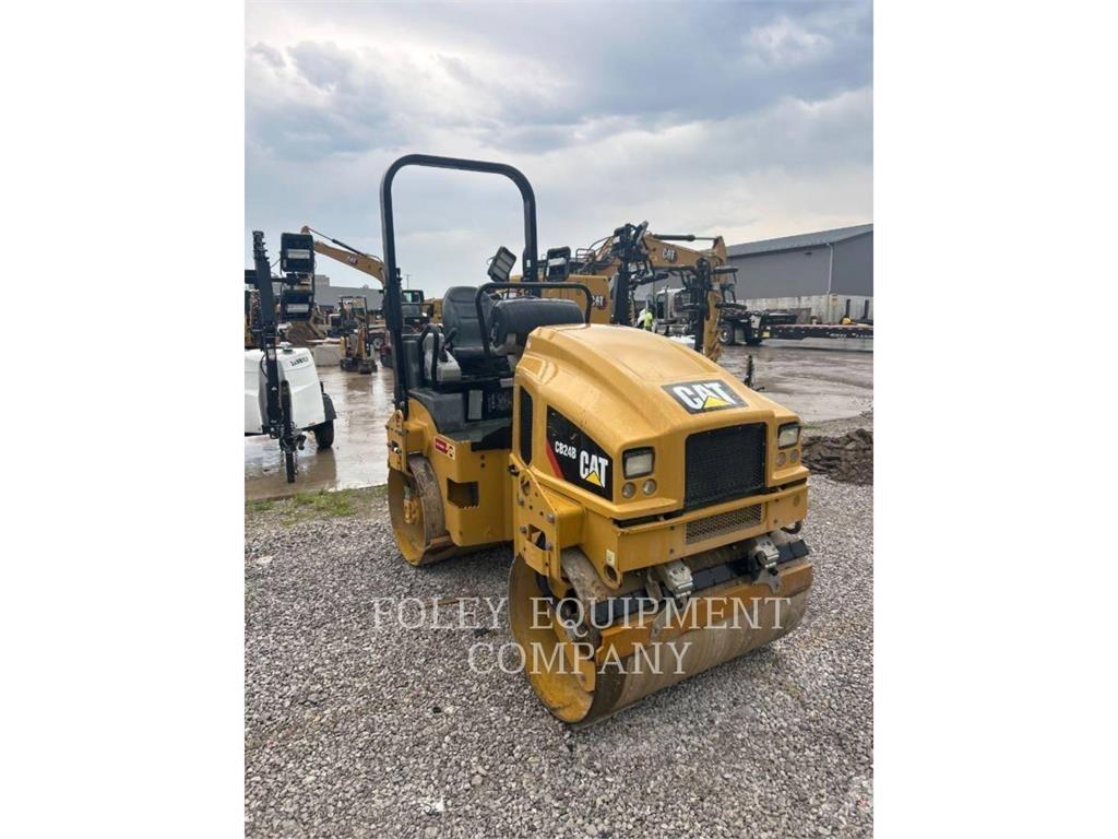 CAT CB24B Soil compactors