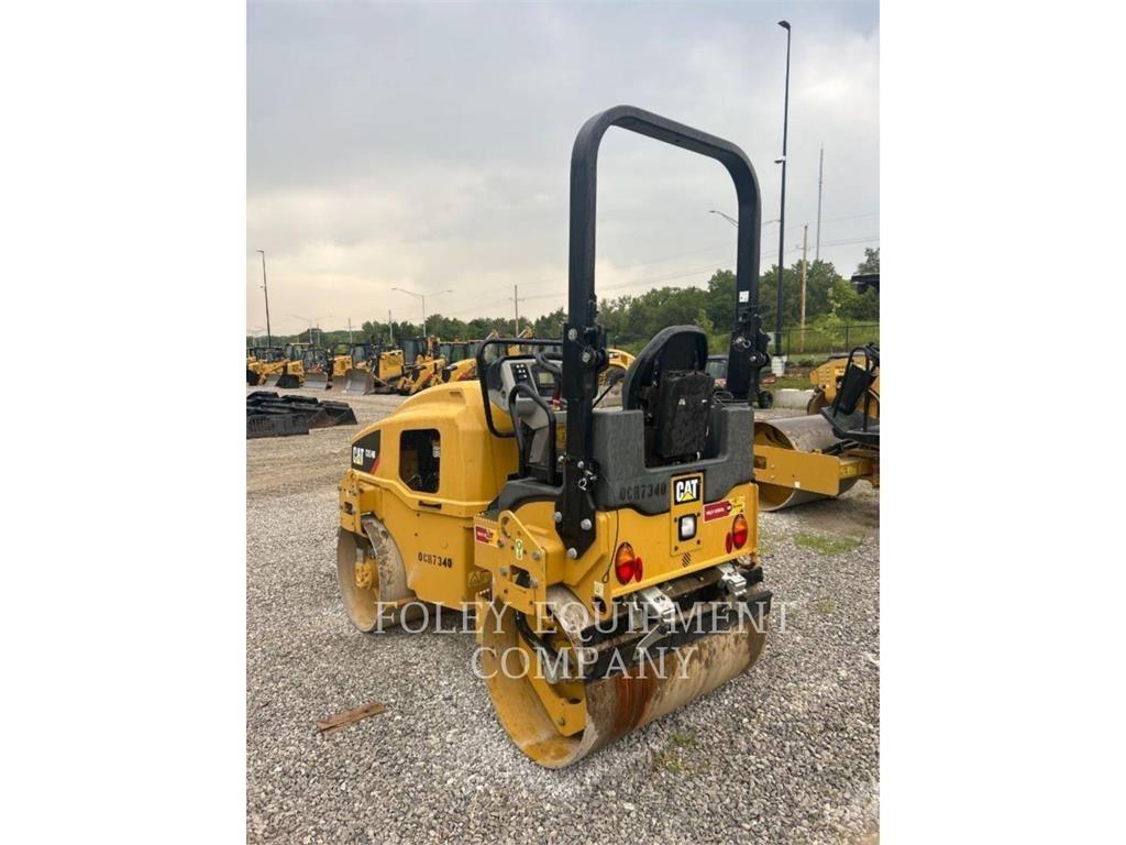 CAT CB24B Soil compactors