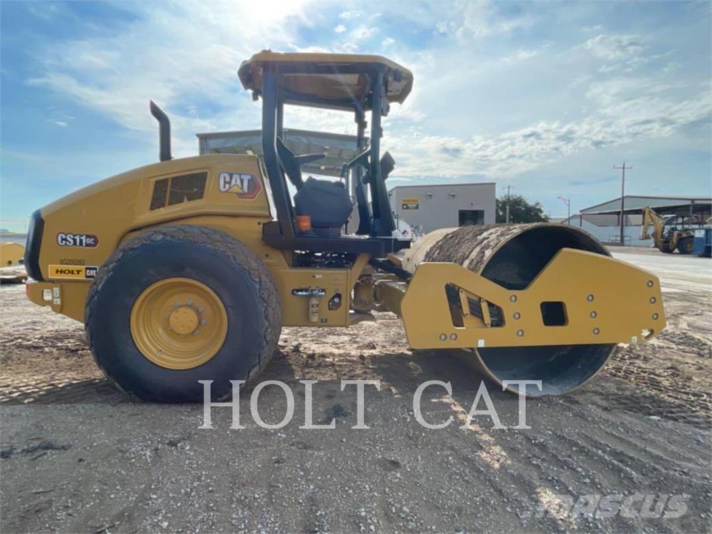CAT CS11GC Single drum rollers