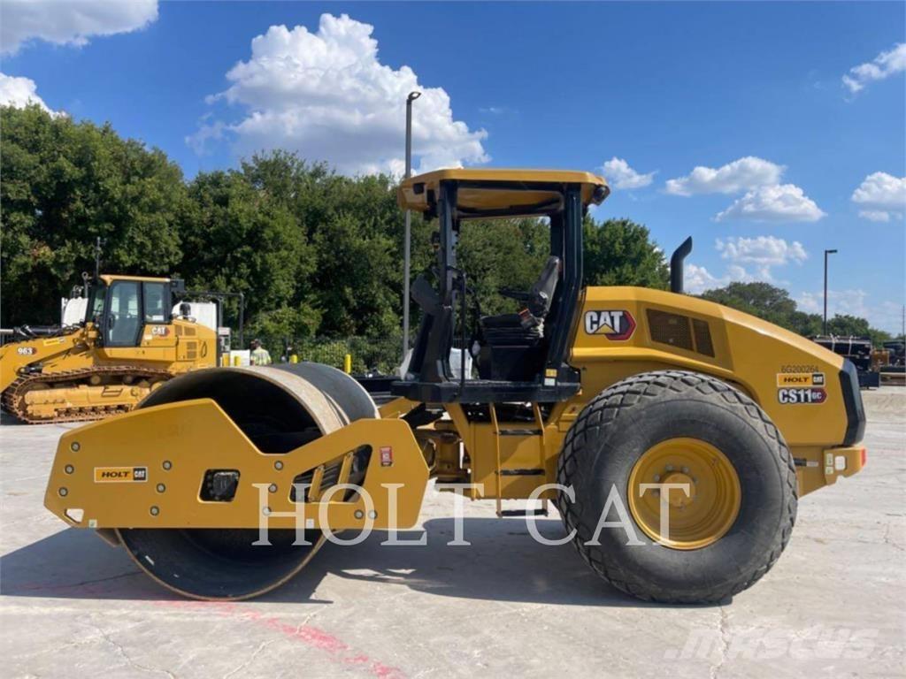 CAT CS11GC Single drum rollers