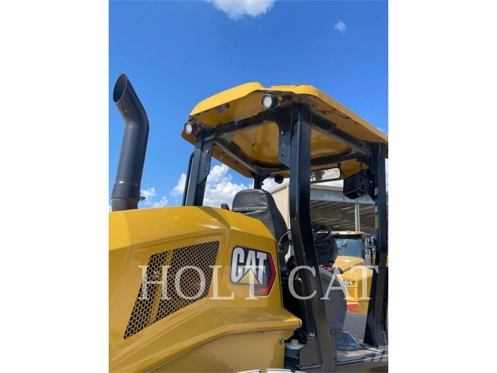 CAT CS11GC Single drum rollers