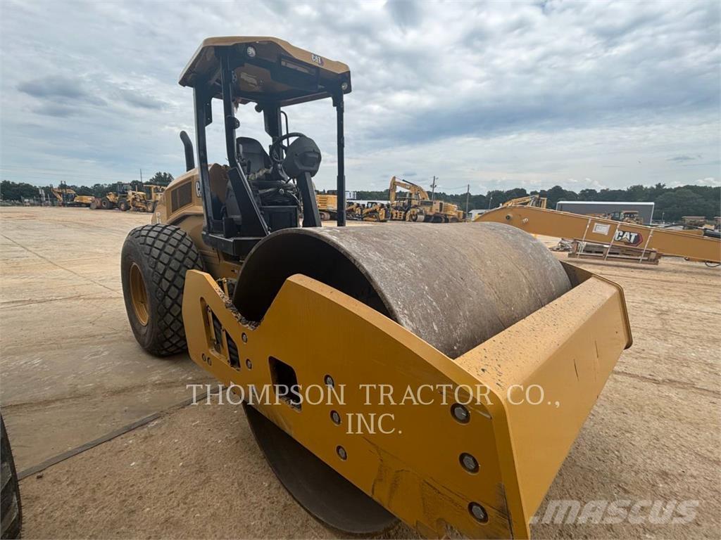 CAT CS11GC Single drum rollers