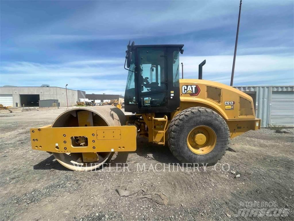 CAT CS12 Single drum rollers