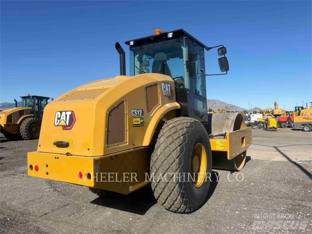 CAT CS12 Single drum rollers