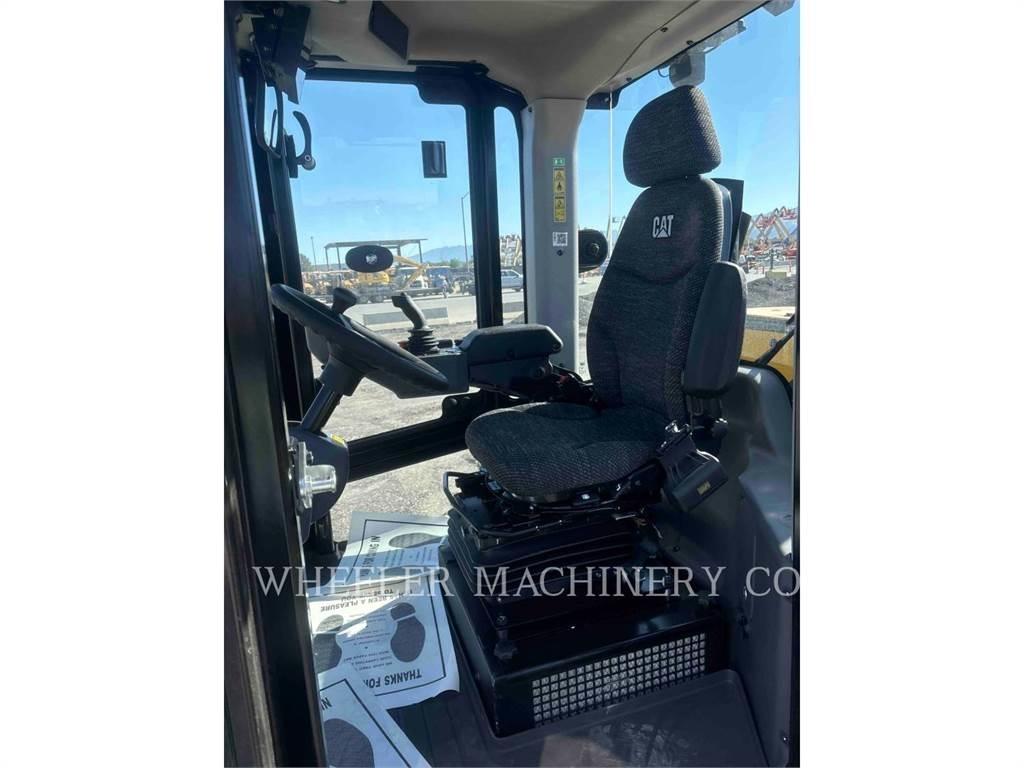 CAT CS12 Single drum rollers