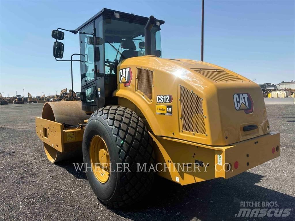 CAT CS12 Single drum rollers