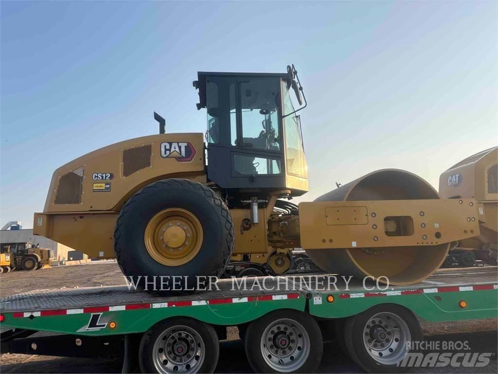 CAT CS12 Single drum rollers