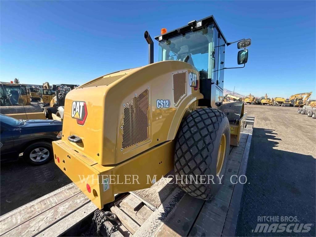 CAT CS12 Single drum rollers