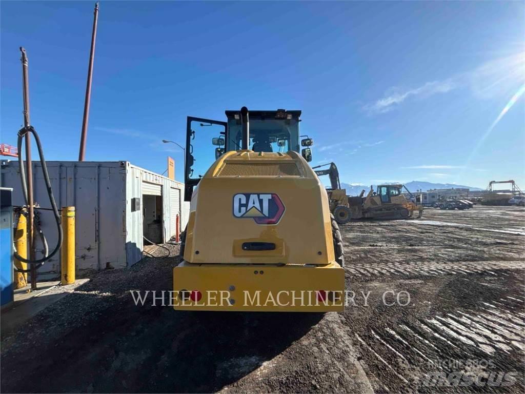 CAT CS12 Single drum rollers