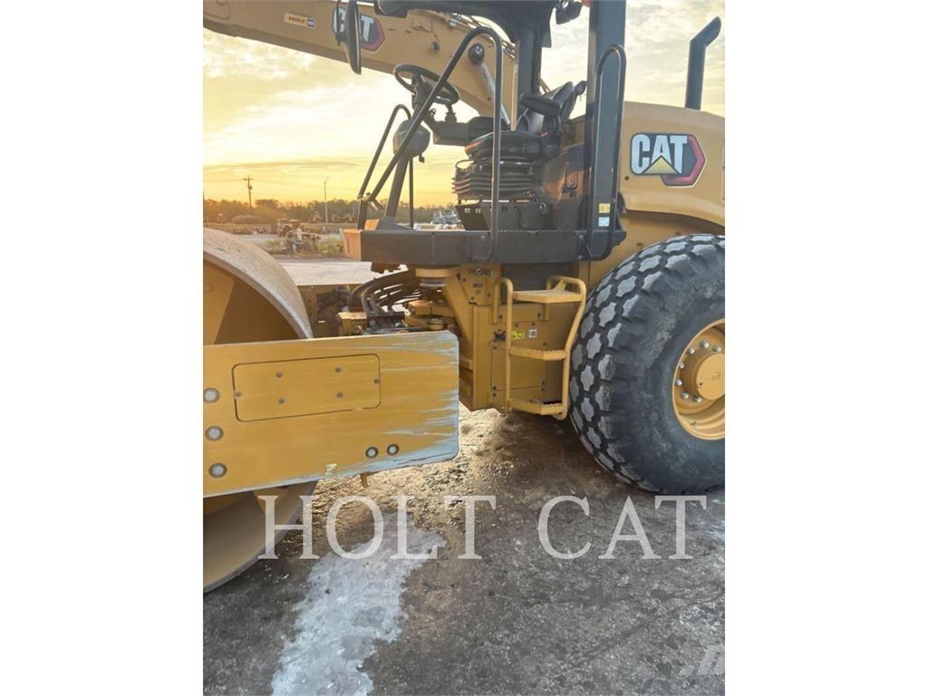 CAT CS12 Single drum rollers