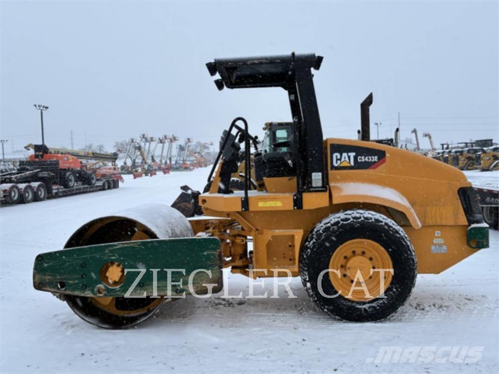 CAT CS433E Soil compactors