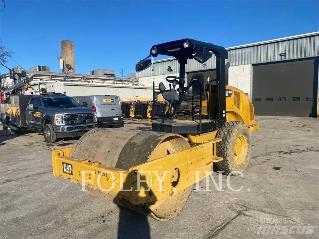 CAT CS44B Single drum rollers