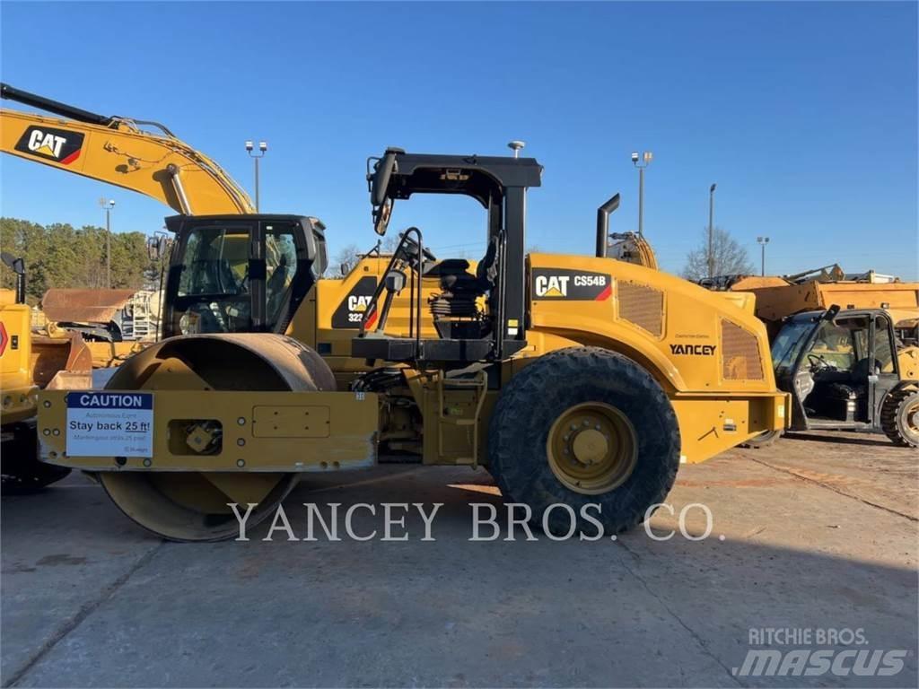 CAT CS54B Soil compactors