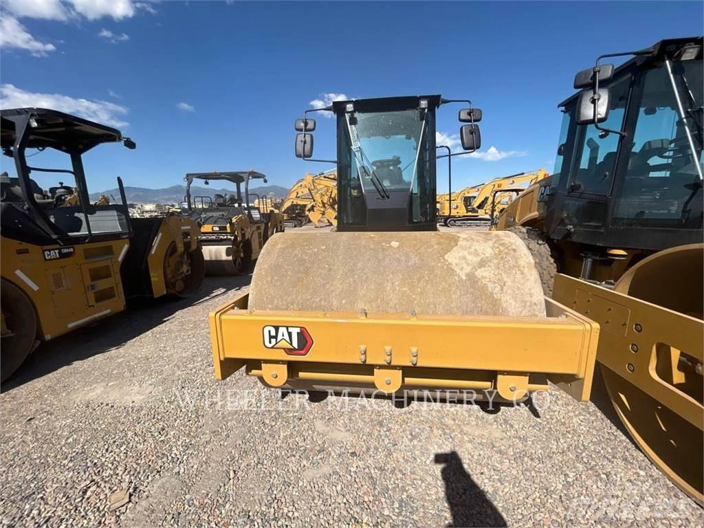 CAT CS56B Single drum rollers