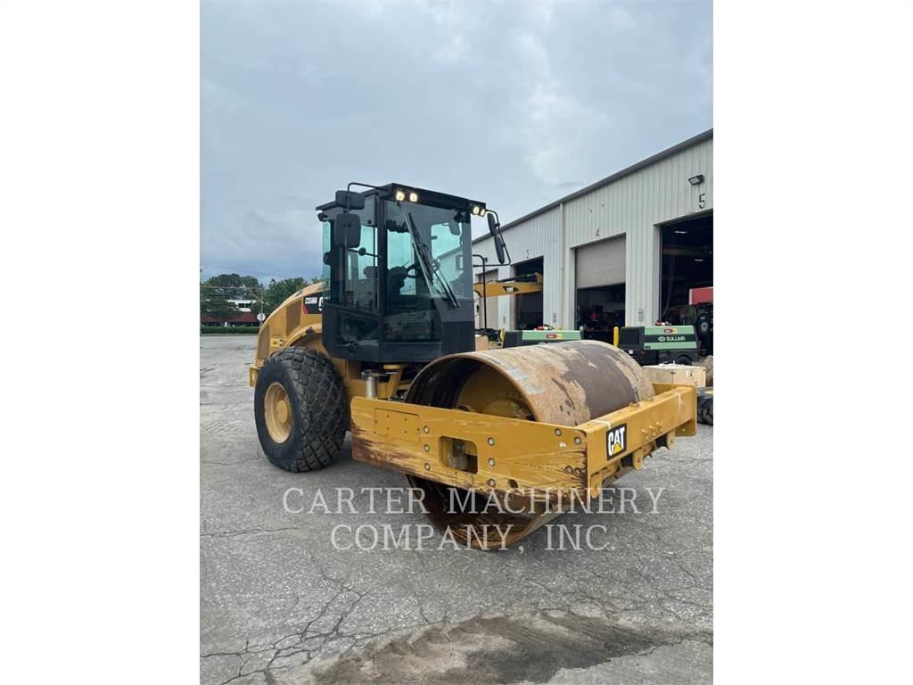 CAT CS56B Single drum rollers