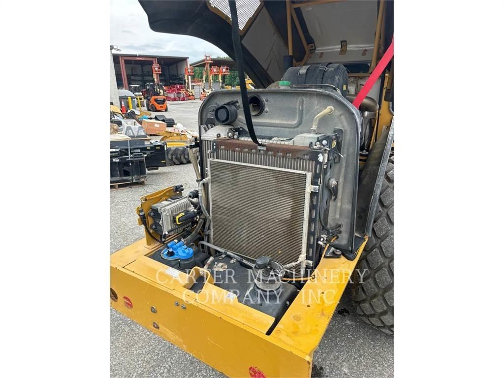 CAT CS56B Single drum rollers