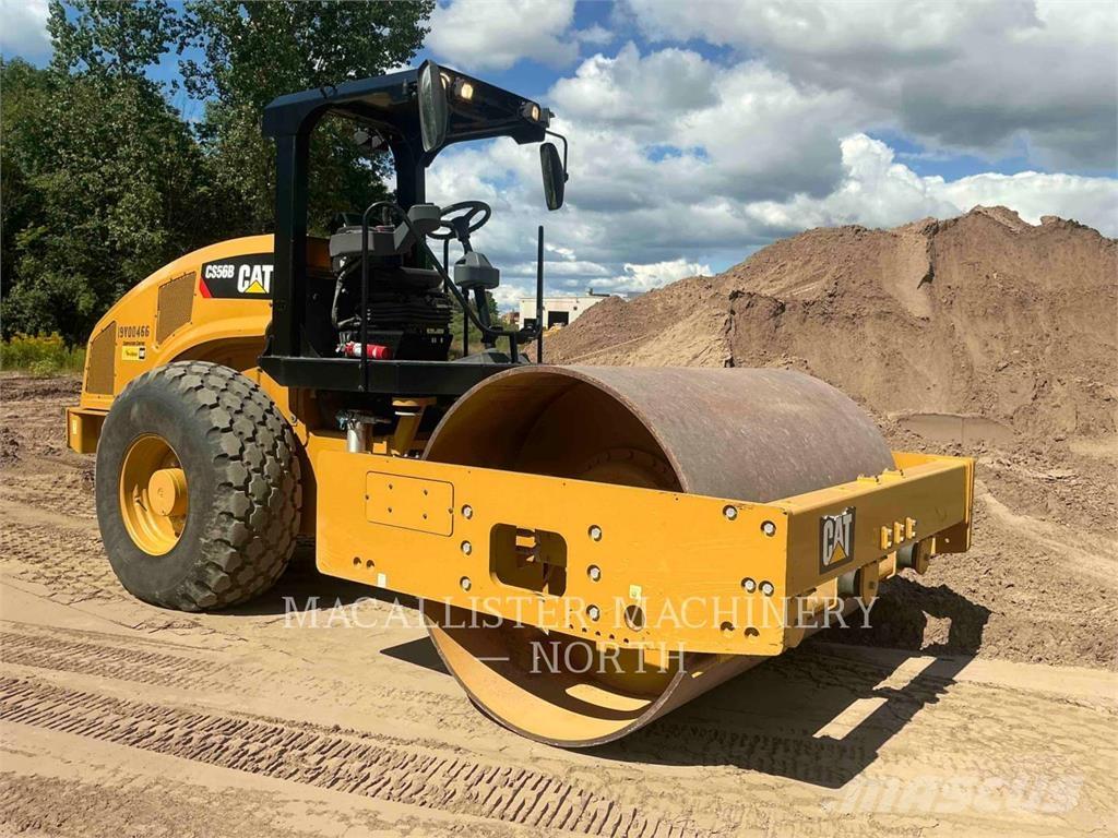 CAT CS56B Single drum rollers
