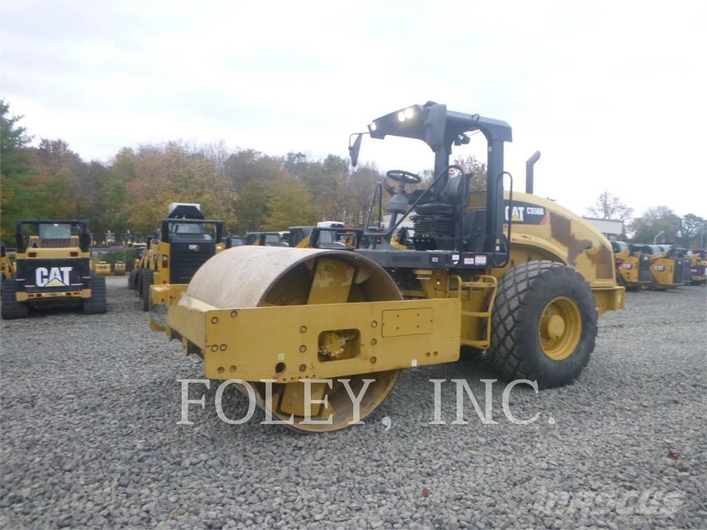 CAT CS56B Single drum rollers