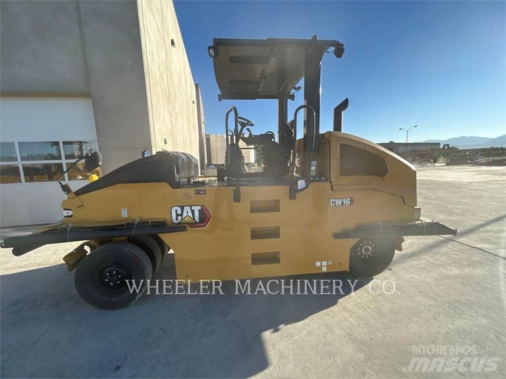 CAT CW16 Pneumatic tired rollers
