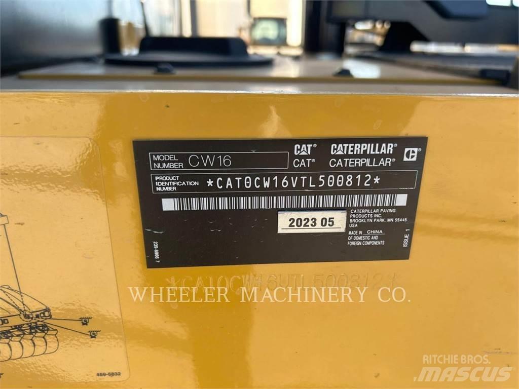 CAT CW16 Pneumatic tired rollers