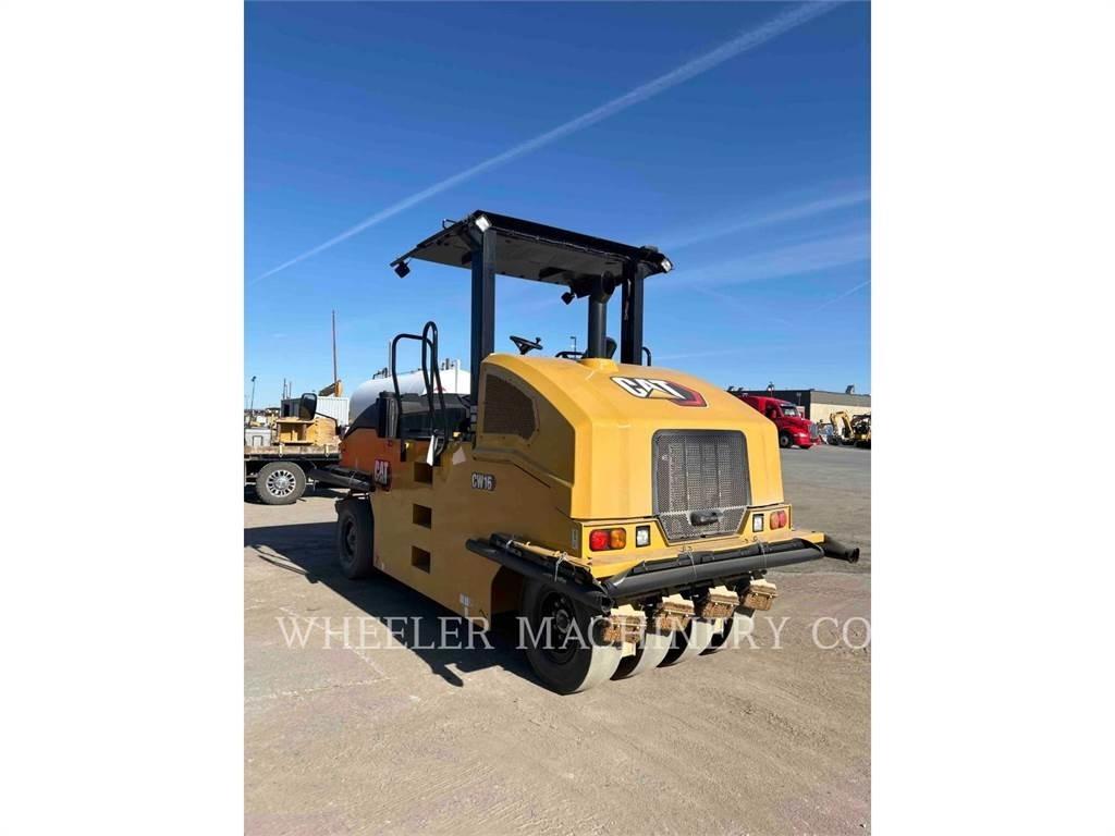 CAT CW16 Pneumatic tired rollers
