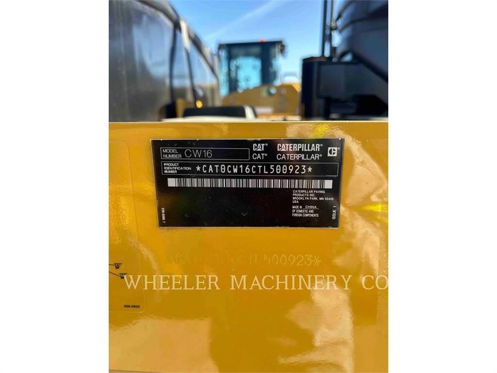CAT CW16 Pneumatic tired rollers